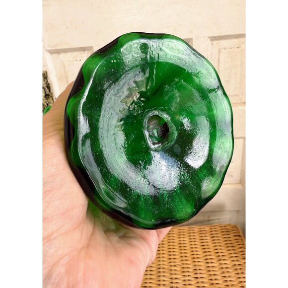 Antique Victorian Green Art Glass Fluted Flower Vase - Picture 9 of 15